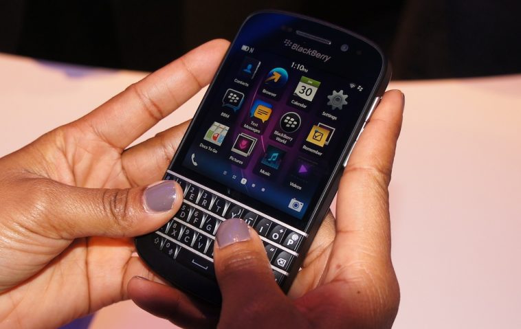 BlackBerry Q 10: Common Phone Specifications