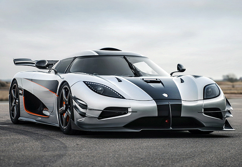 2014 Koenigsegg Agera One 1; top car design rating and specifications