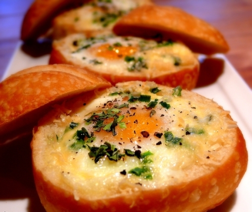 Egg in bread 2