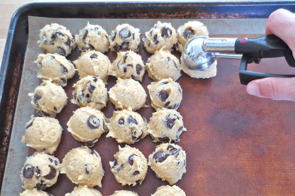 scooping-cookie-dough