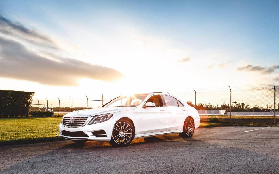 mercedes-benz-s550-amg-white-car-at-sunset-1080P-wallpaper-middle-size