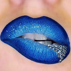 blue ombre lips
