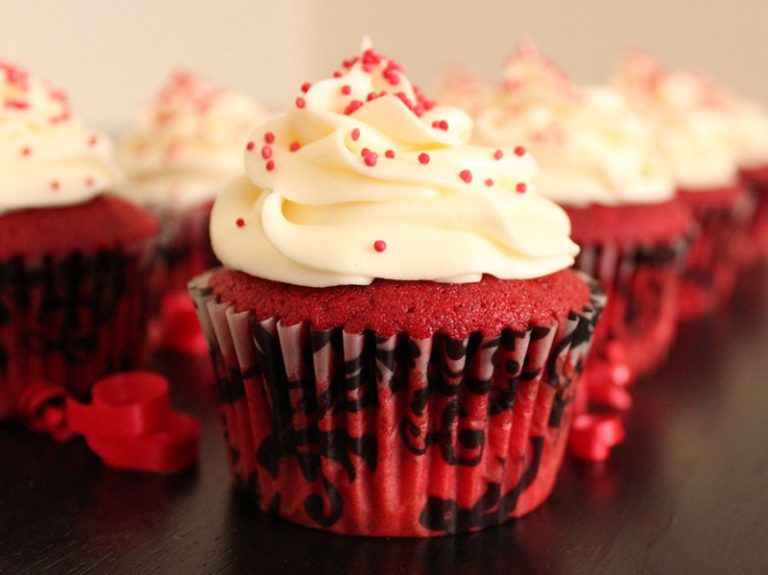 Here are some of the best-looking red velvet cakes and red velvet cupcakes ...