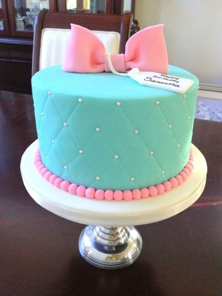 How To Decorate A Cake: A Guide For Beginners | Jiji Blog