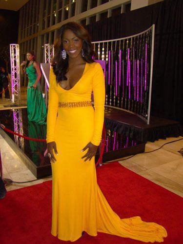 latest dinner gown in Nigeria, dinner gowns, long dinner dresses, dinner wears in nigeria