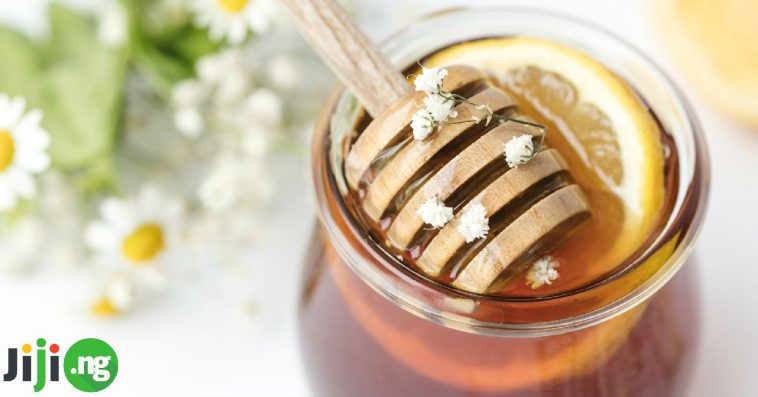 How To Use Honey And Lemon For Face Whitening
